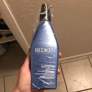 REDKEN - Extreme anti-snap. SEALED brand new